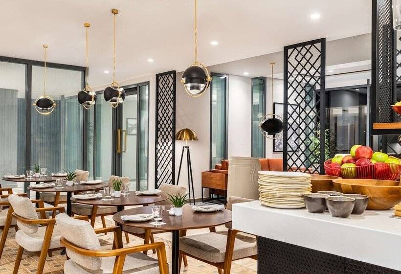 Radisson Blu Hotel Riyadh Convention And Exhibition Center