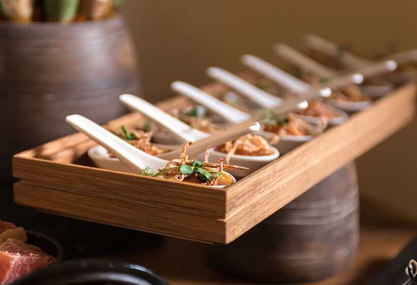 Radisson Blu Hotel Riyadh Convention And Exhibition Center