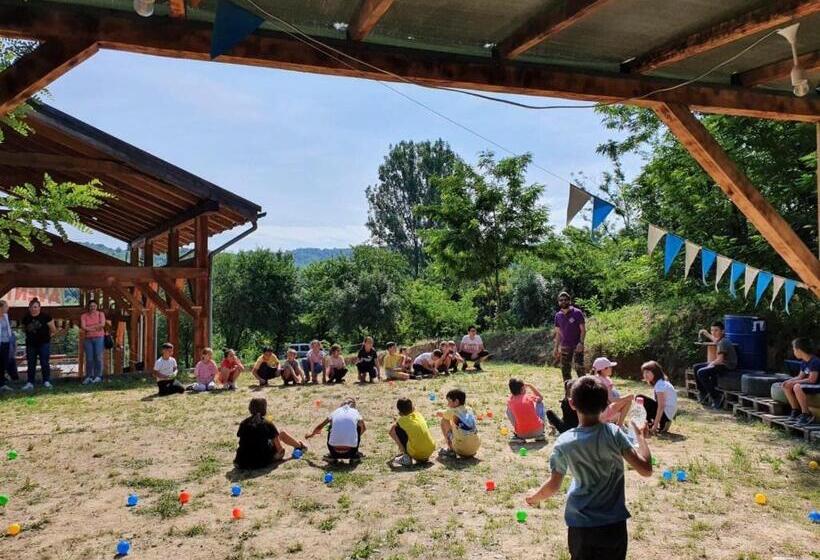 Курорт Complex Turistic Gradina De Corzi Si Aventura Eselnita