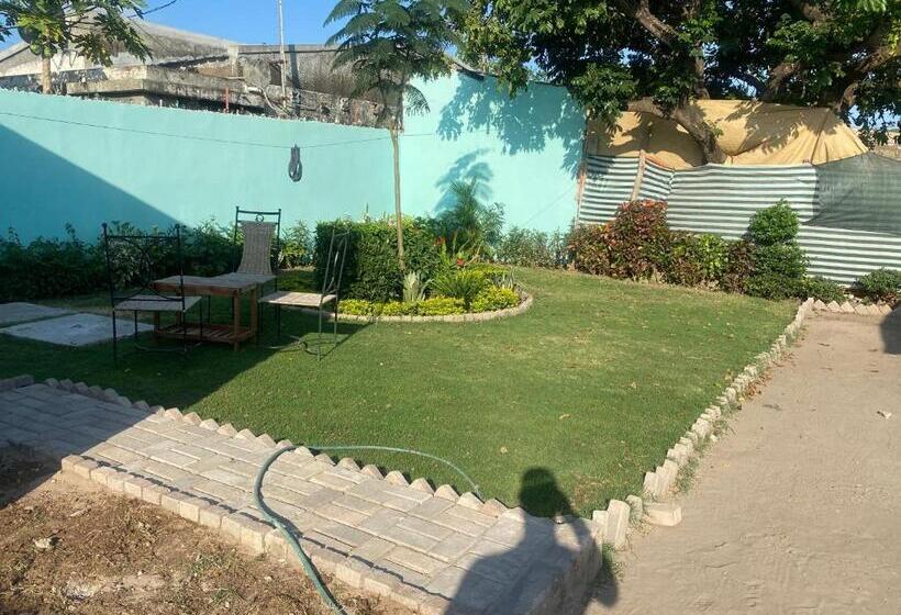 ユースホステル Aeropark Residencial