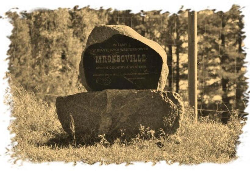 هاستل Pokoje Miasteczko Mrongoville