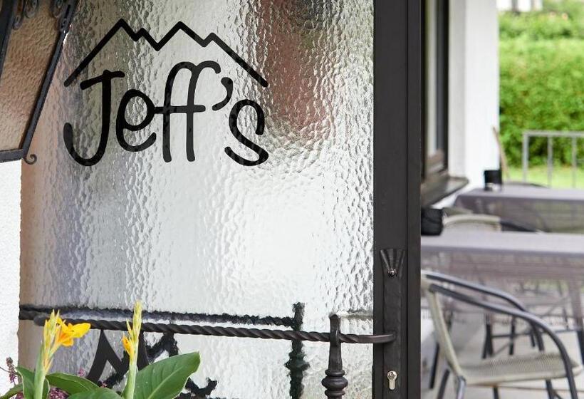 민박 Jeff S   Rooms With A Mountain View