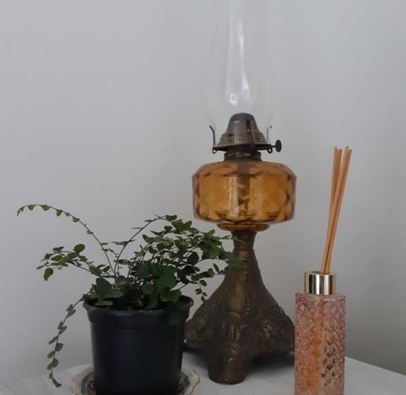 تختخواب و صبحانه The Gisborne Club   Boutique Accommodation