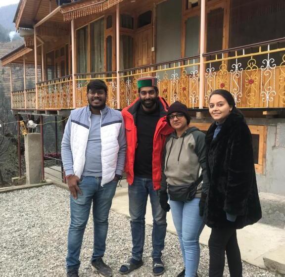 مبيت وإفطار The Offbeat Chalet