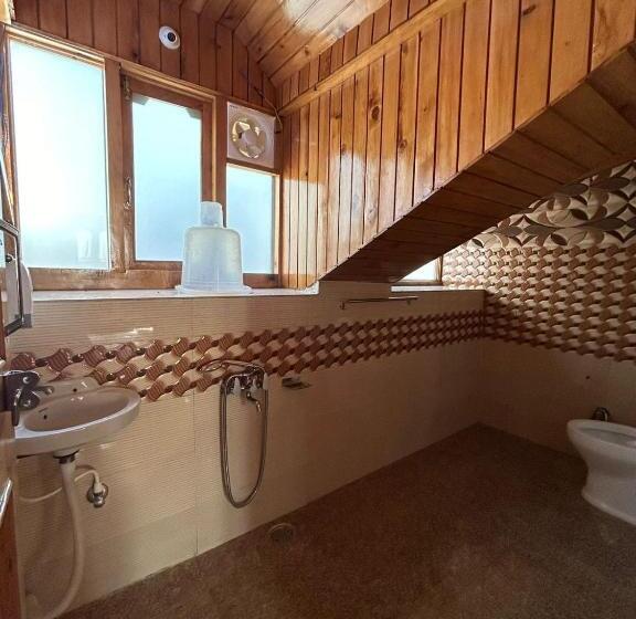 مبيت وإفطار The Offbeat Chalet