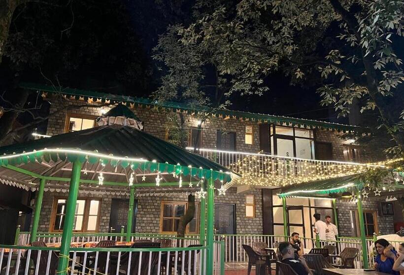 Cedar Woods Resort By Heyan Hotels