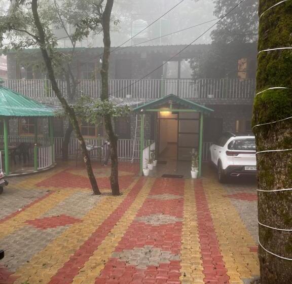 Cedar Woods Resort By Heyan Hotels