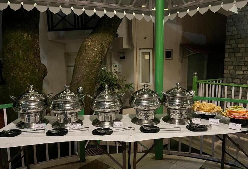 Cedar Woods Resort By Heyan Hotels