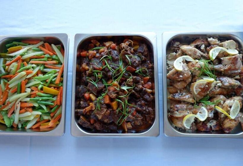 Endless Summer Hotel Baler