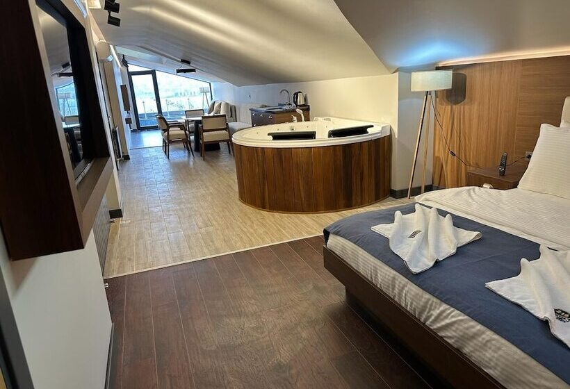 هتل 216 Bosphorus Suite