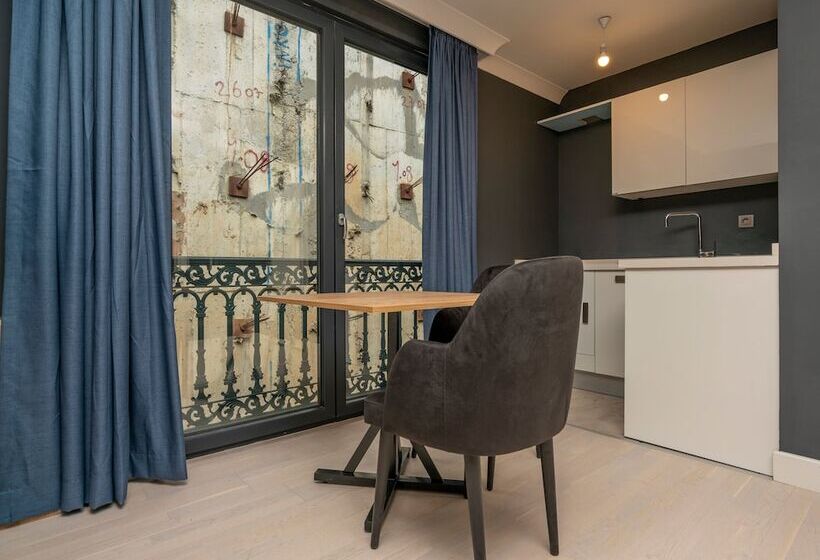 هتل 216 Bosphorus Suite