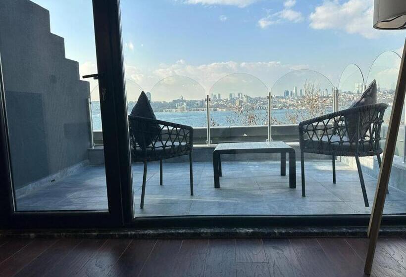 هتل 216 Bosphorus Suite