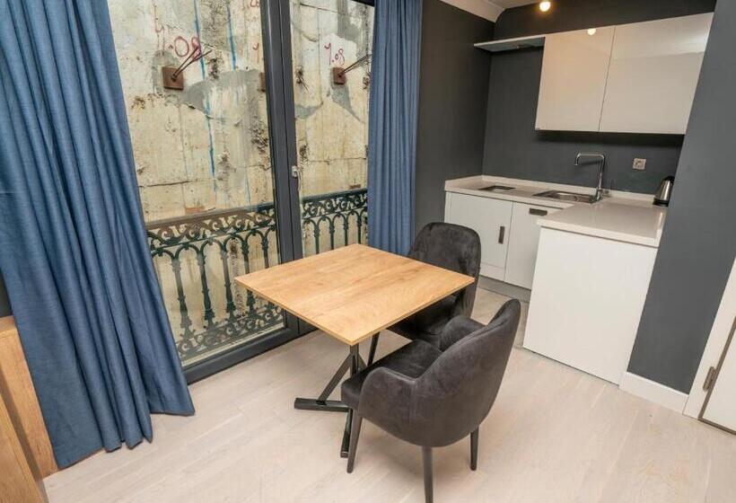 هتل 216 Bosphorus Suite