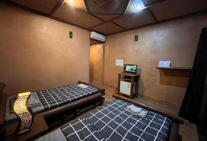 هتل Akha River House Cr