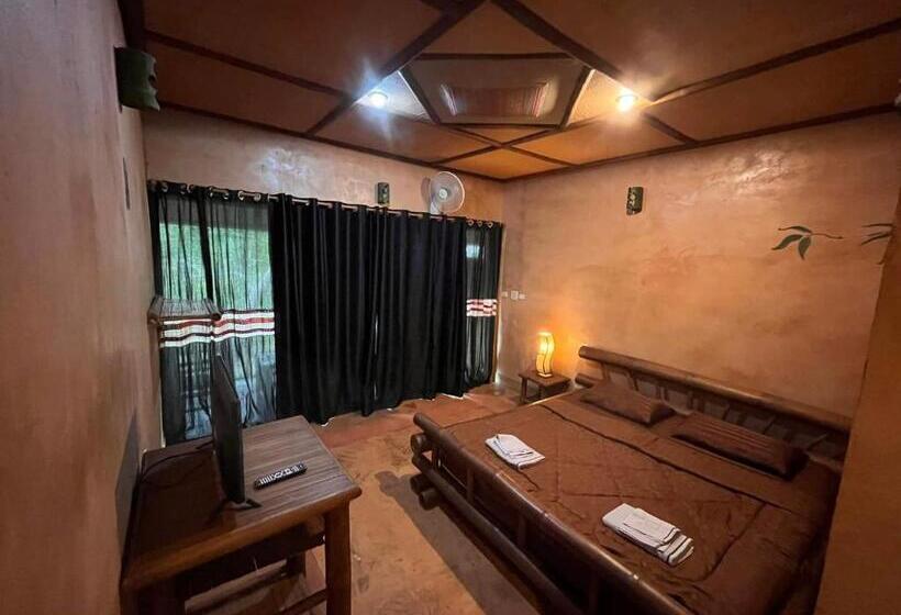 Отель Akha River House Cr