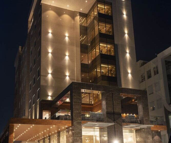 Отель Best Western Plus Chandigarh Mohali