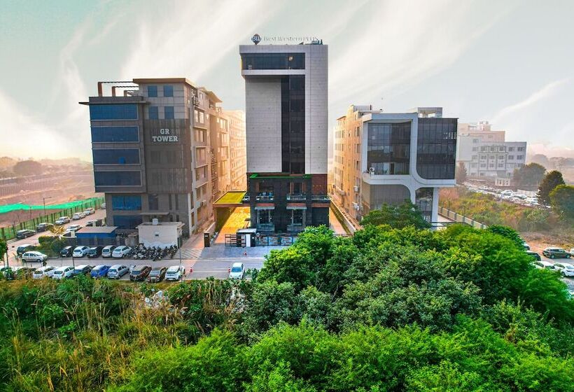 Отель Best Western Plus Chandigarh Mohali