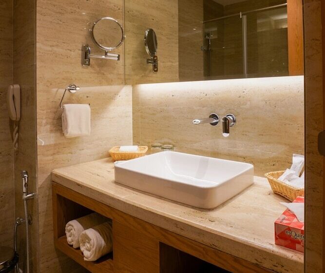 Отель Best Western Plus Chandigarh Mohali