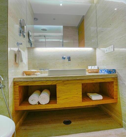 Отель Best Western Plus Chandigarh Mohali