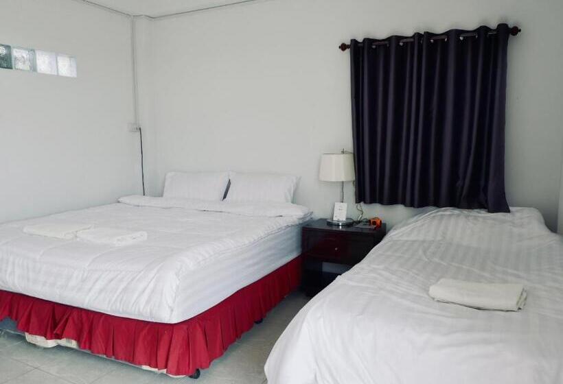 فندق C Code Resort