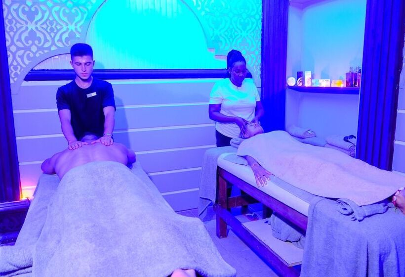 בית מלון כפרי Club Wasa Holiday Village