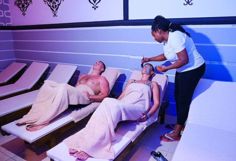 בית מלון כפרי Club Wasa Holiday Village