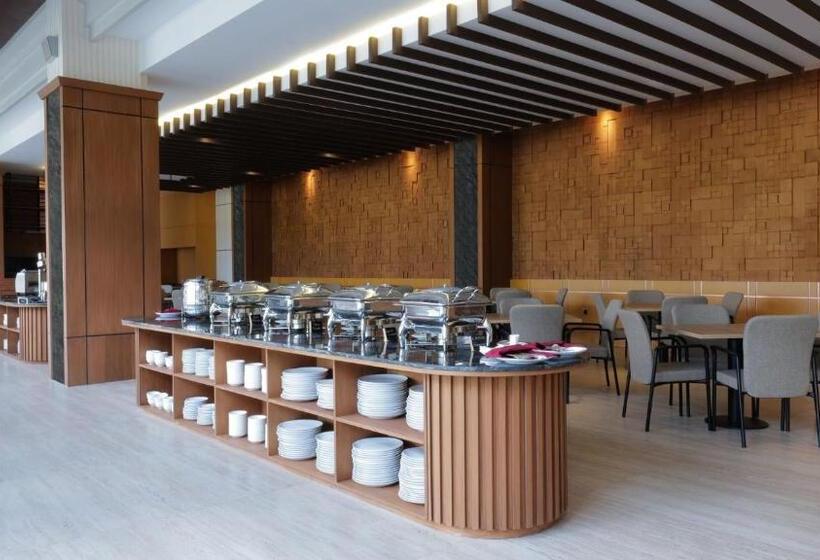 Fox Harris Hotel & Convention Banjarnegara