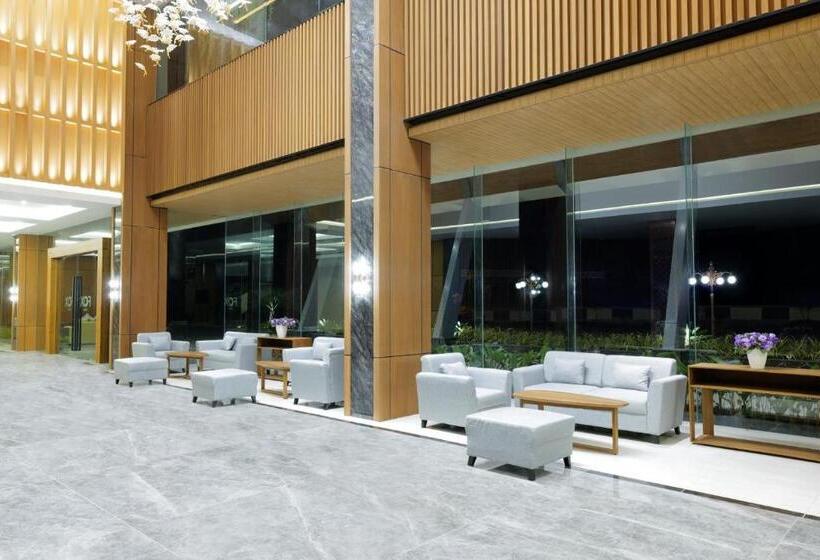 Fox Harris Hotel & Convention Banjarnegara