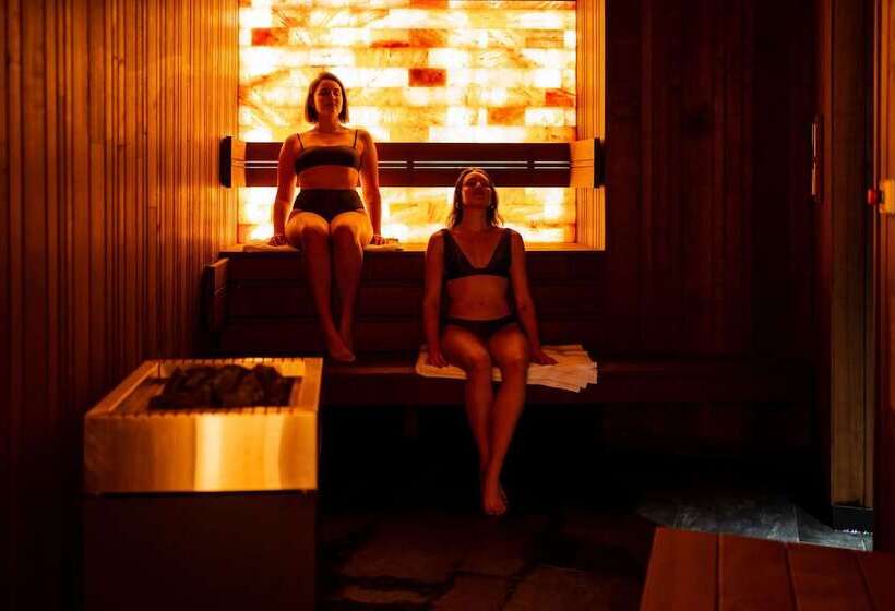 هتل Hôtel Roz Marine Thalasso Resort