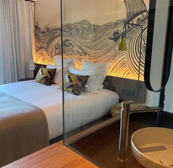 هتل Hôtel Roz Marine Thalasso Resort