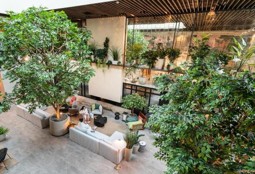 هتل Hôtel Roz Marine Thalasso Resort