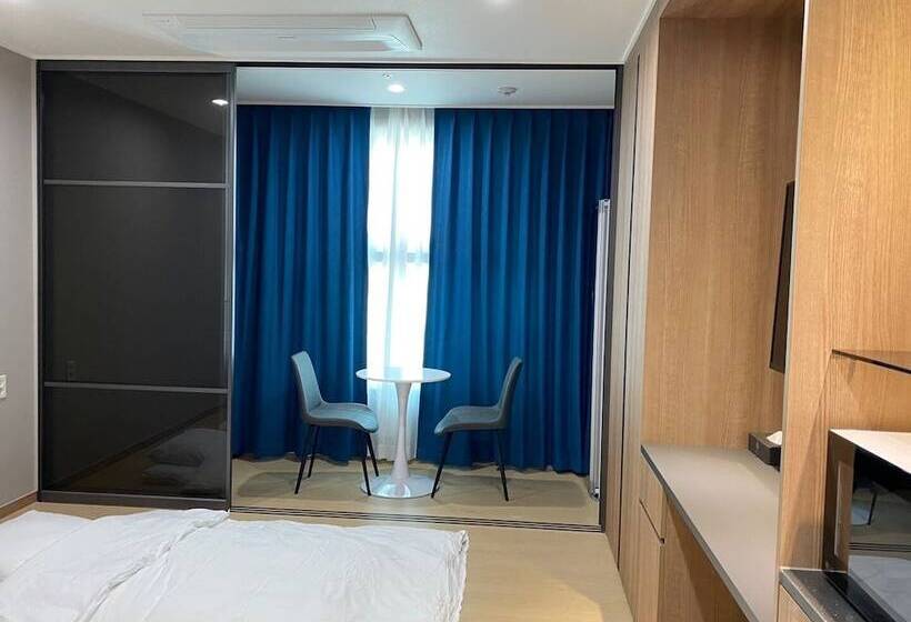 בית מלון כפרי Jeonju Signature