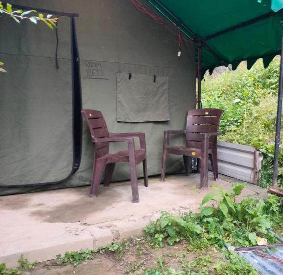 هتل Kasol Jungle Retreat