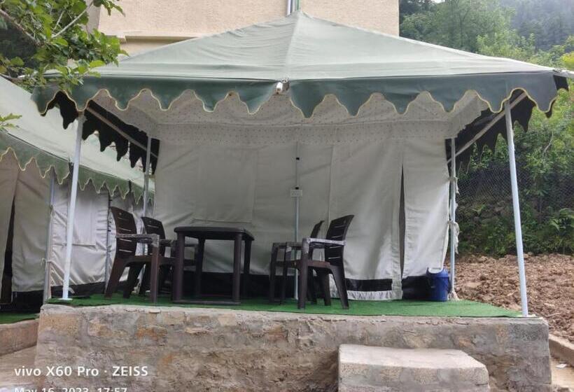 هتل Kasol Jungle Retreat