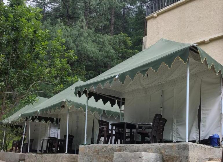هتل Kasol Jungle Retreat