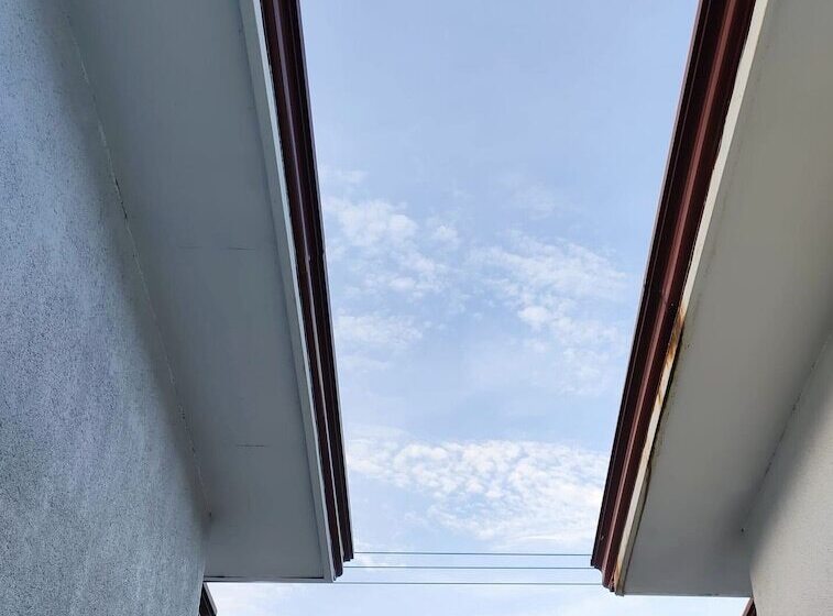 هتل King Rapid Rise