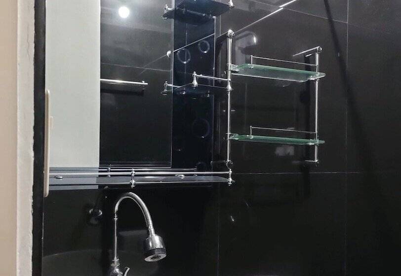 هتل King Rapid Rise