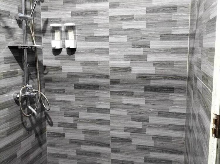 هتل King Rapid Rise