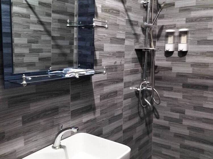 هتل King Rapid Rise