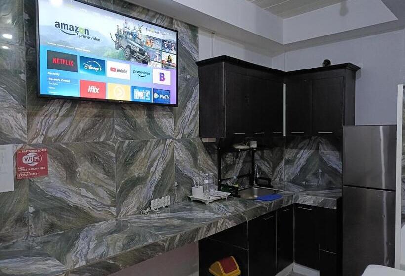 هتل King Rapid Rise