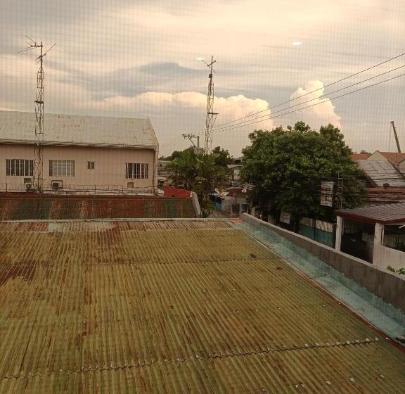 هتل King Rapid Rise