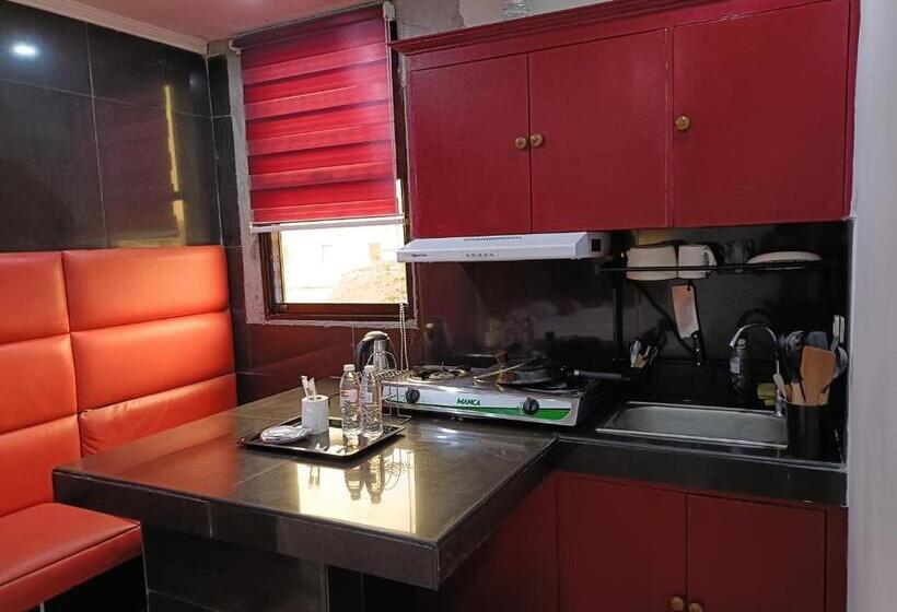 هتل King Rapid Rise