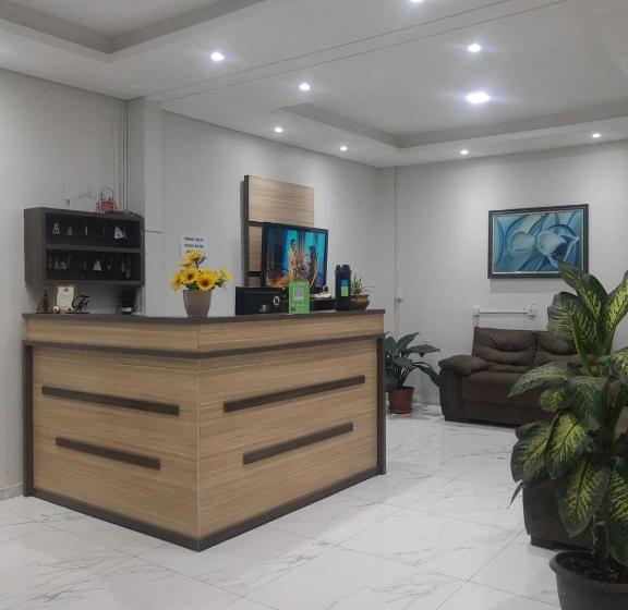 בית מלון כפרי Maxi Palace