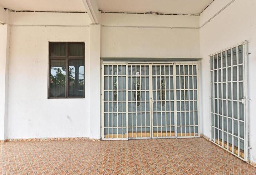 فندق Oyo 90706 Empire Inn 2