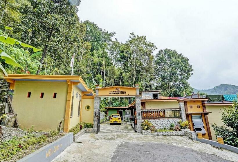 호텔 Oyo 92049 D Jamus Resort Telaga Ngebel
