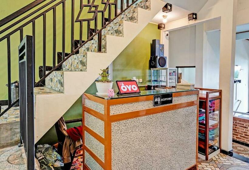 בית מלון כפרי Oyo 92049 D Jamus Resort Telaga Ngebel