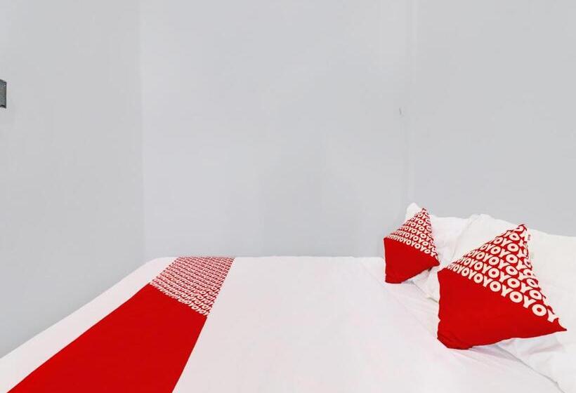 هتل Oyo 92054 Gala Residence