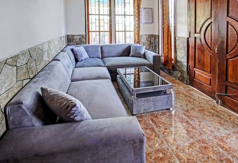 בית מלון כפרי Oyo 92059 Archi Homestay