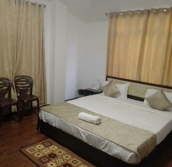 Отель Oyo Flagship 80560 Green View Residency