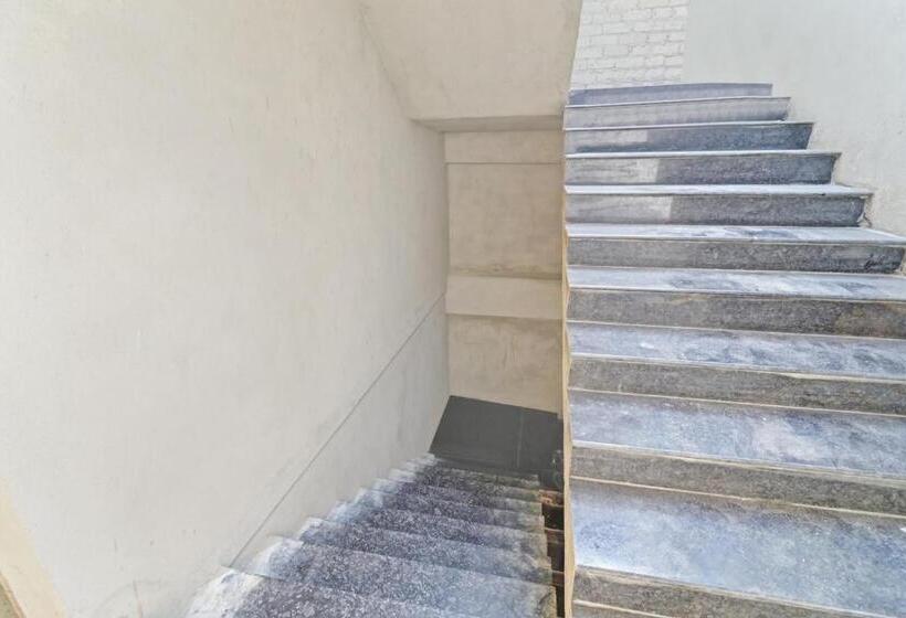 בית מלון כפרי Oyo Flagship 80594 Kriyan